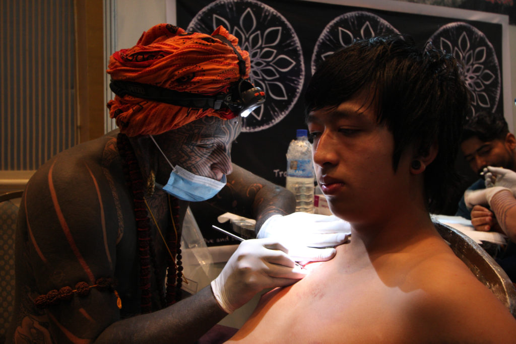 Nepal Ink, Katmandou, tattooing, earthquake, nepal meurtri, séisme, tattooer, tattooist, convention, convention katmandou, divine canvas