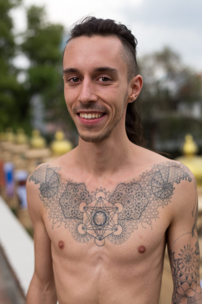 black and grey tattoo, Nepal Ink, Katmandou, tattooing, earthquake, nepal meurtri, séisme, tattooer, tattooist, convention, convention katmandou, dasha