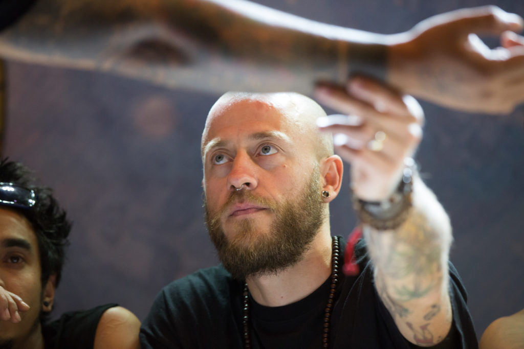 Nepal Ink, Katmandou, tattooing, earthquake, nepal meurtri, séisme, tattooer, tattooist, convention, convention katmandou, pmod, laure Siegel, tom vater, black ink power, japon