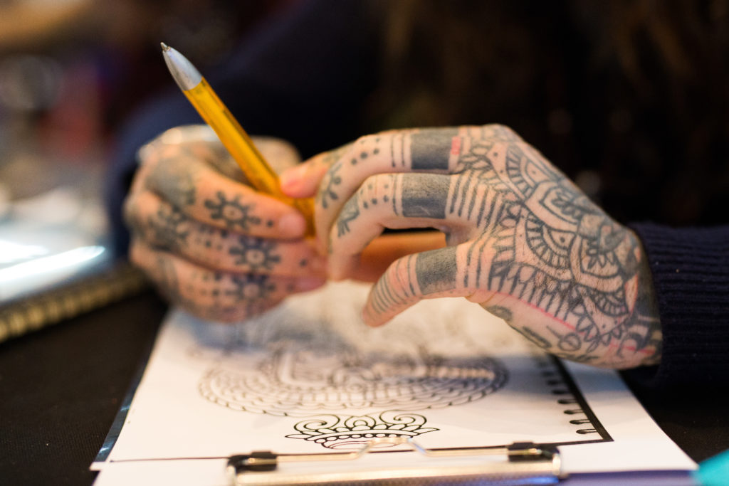 Nepal Ink, Katmandou, tattooing, earthquake, nepal meurtri, séisme, tattooer, tattooist, convention, convention katmandou, pmod, laure Siegel, tom vater, katmandou convention, guy le tatover, hands, tattooed