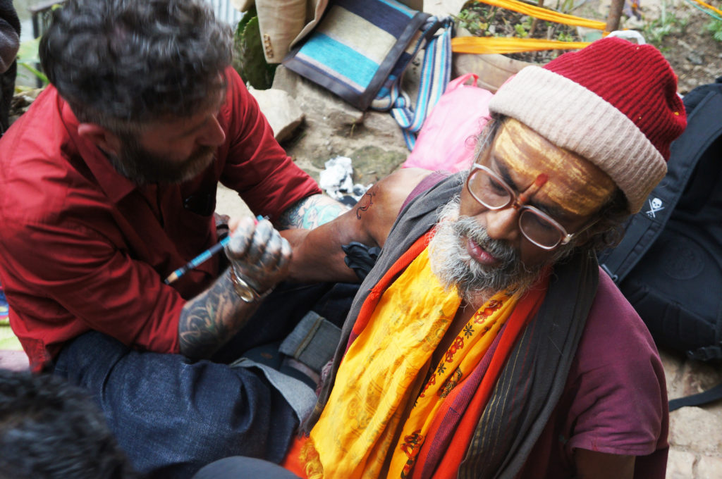 Nepal Ink, Katmandou, tattooing, earthquake, nepal meurtri, séisme, tattooer, tattooist, convention, convention katmandou, pmod, laure Siegel, tom vater, katmandou convention