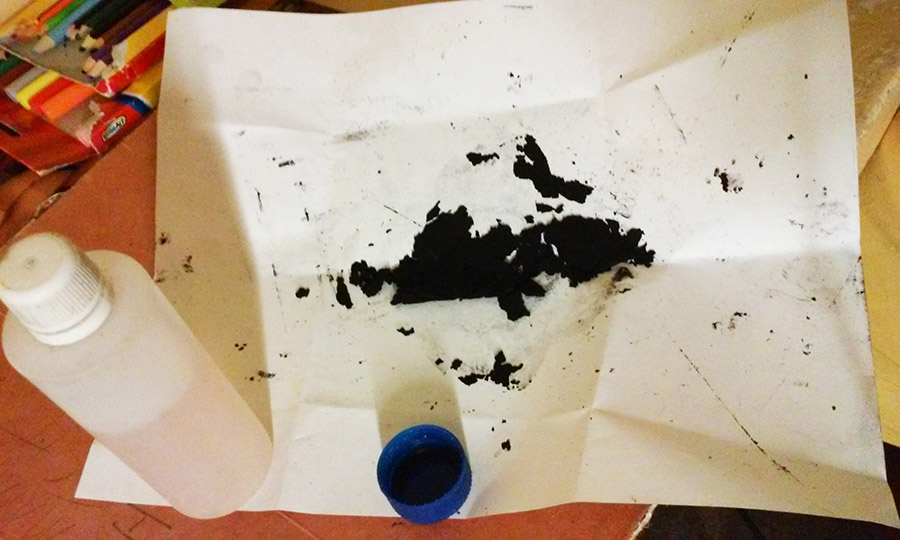 death row tattooist, death row, tattooer, prison, usa, tattooing, machine, pen, stylo, building, dermographe, black ink, ink cap