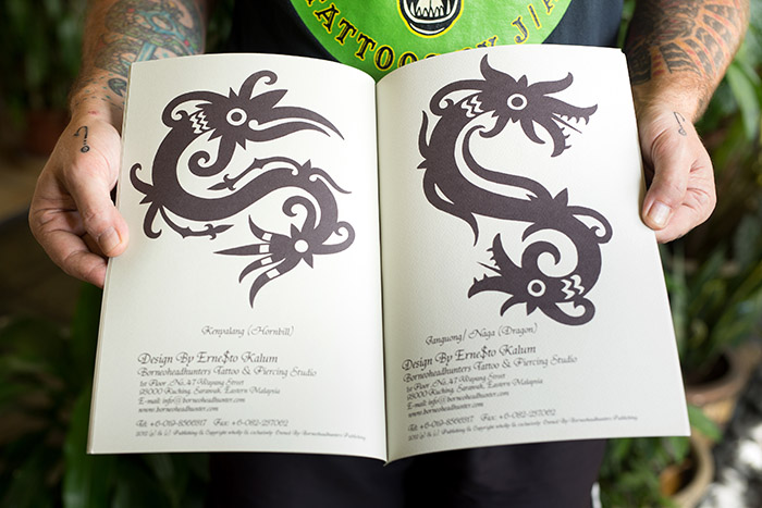 ernesto kalum, borneo head hunters, tatoueur, tatouage, tattooing, tats, tattoos, iban tatouage, iban tattoos, borneo, tattoo book