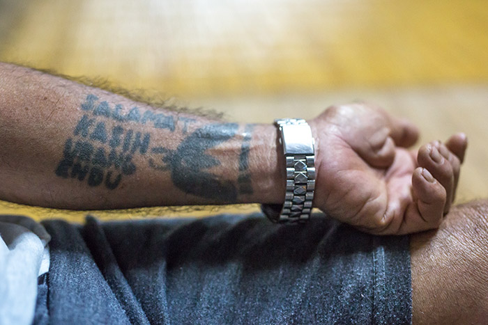 borneo, older man, tatouage, traditionnel, iban, sarawak, dayak, pmod, tatouage , bras, black ink, black tattooing