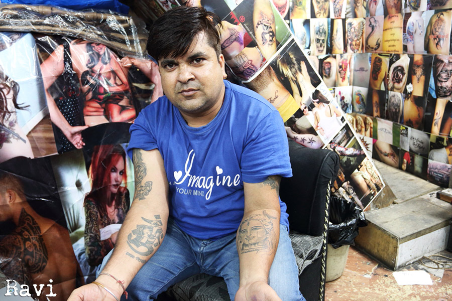 ravi, tatouage, homme tatoué, tatouage inde, indian ink, bras tatoués, arm tattooed