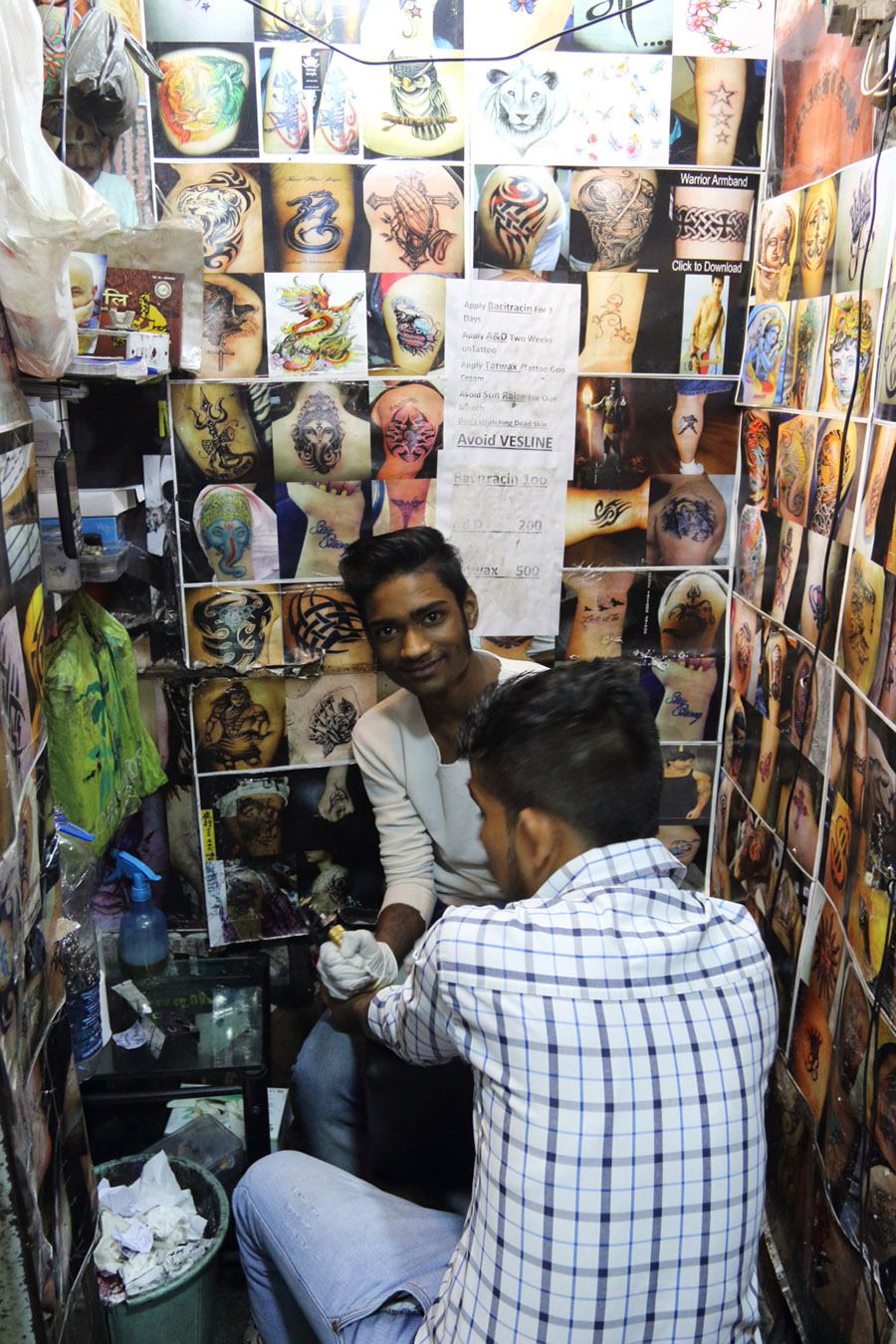 tatouage, inde, studio tattoo, indian ink, report, interview, tattooing, tattooer, indian tattooer