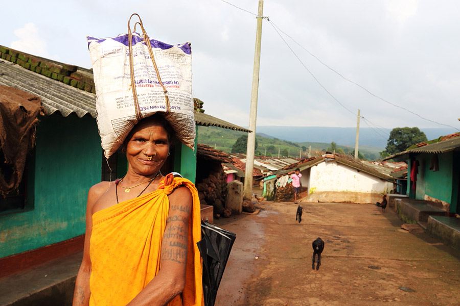 Inde, tatouage, tradition du tatouage, femmes Kondh, femme, tattoo, indian ink, encre, lignes, femme indienne, portrait, tatouage, tatouage bras