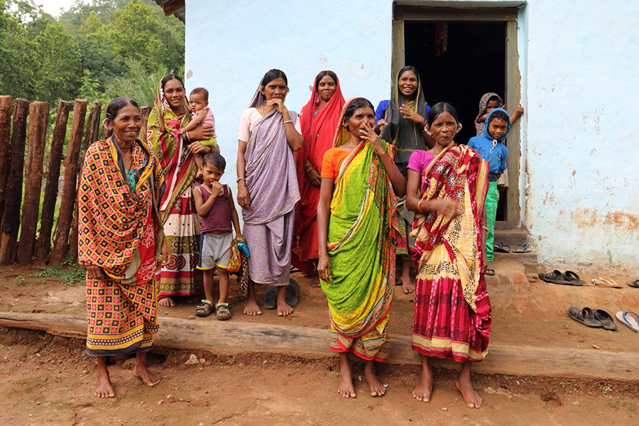 inde, tatouage, tradition du tatouage, femmes Kondh, femme, tattoo, indian ink, encre, lignes, femme indienne, portrait, tatouage, groupe de femmes